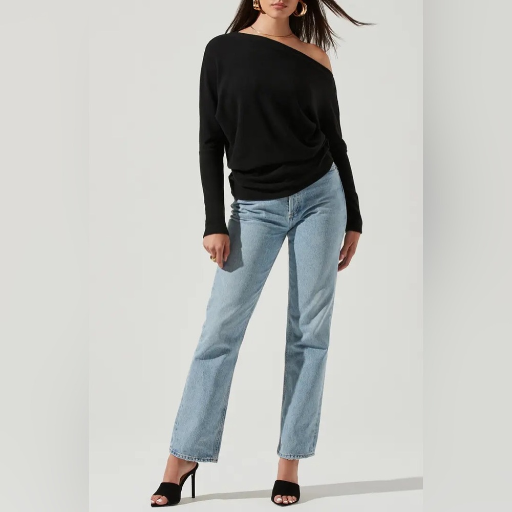 A/X • Black Off The Shoulder Long Sleeve Shirt